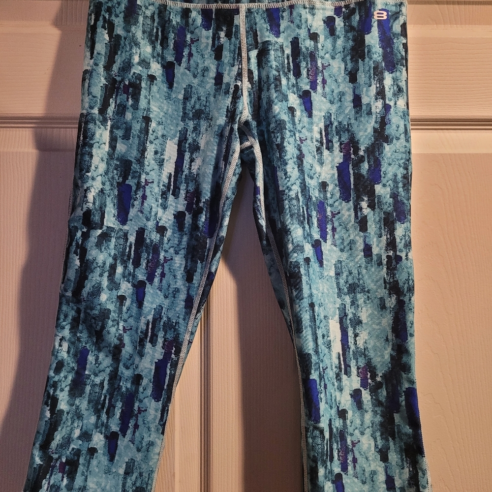 Medium womens Layer 8 performance pant